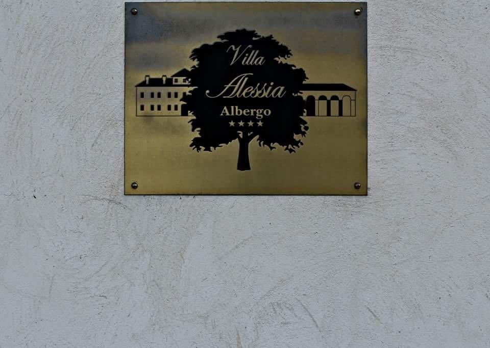 Albergo Villa Alessia Palidano エクステリア 写真